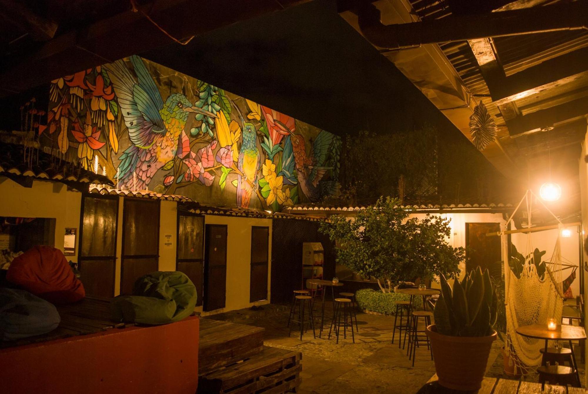 Tzunun Hostel Antigua Exterior foto